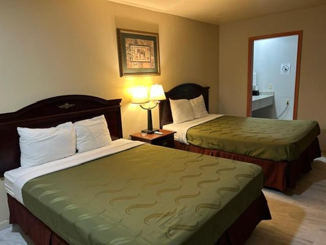 Howards Inn Motel Eunice Ngoại thất bức ảnh